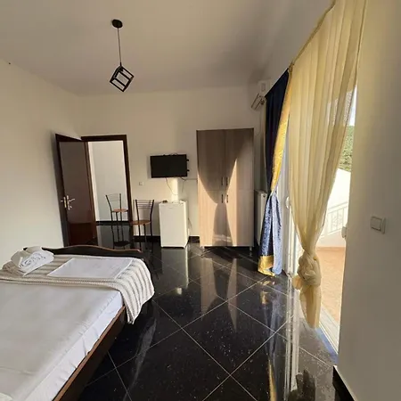 Lägenhet Flavin 1 *