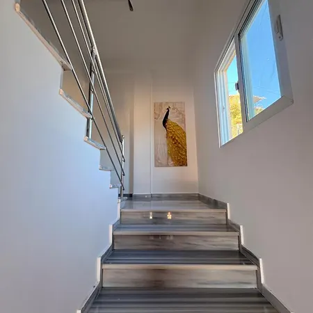 Flavin 1 Apartment *